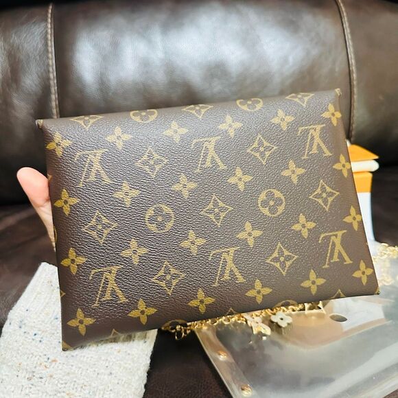 Louis Vuitton Kirigami Large Pouch with Accessories - Picture 10 of 15
